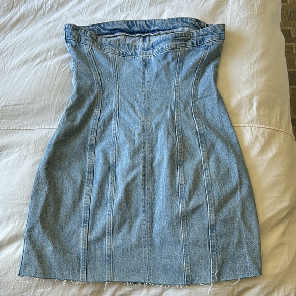 Zara Denim Dress - Picture 3 of 8